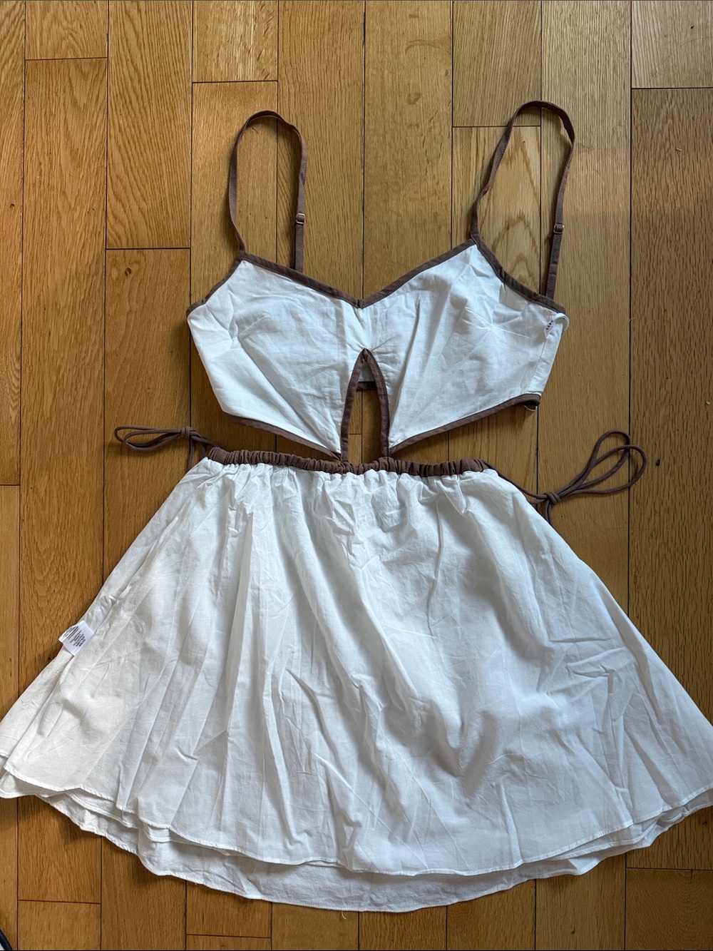 Sabo Skirt Open back, White Mini Dress with Brown Straps